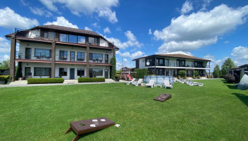 Гостьовий будинок LAGO CASA